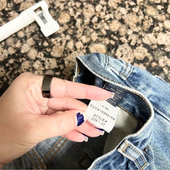 American Eagle Mens Denim Blue Jeans Buttonfly 100% Cotton Size 33x32 - Picture 7 of 8